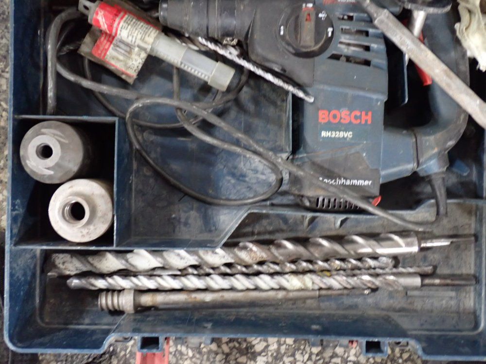 Bosch 8 Amp Hammer Drill - Rh328vc