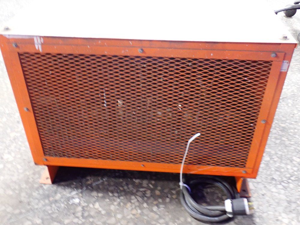 C & D 24 V Battery Charger - Fr12hzk135g