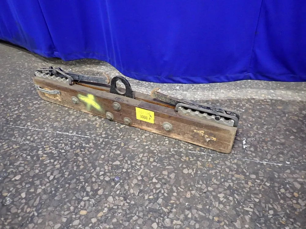 Material Transport Co. 3000 Lbs Battery Handler