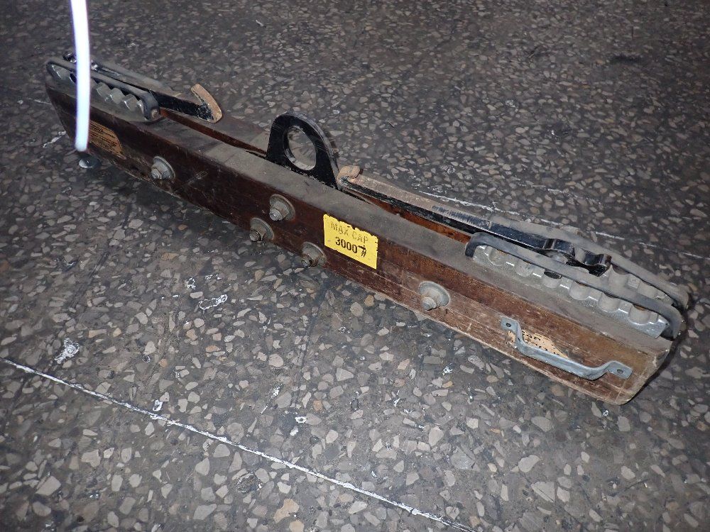 Material Transport Co. 3000 Lbs Battery Handler