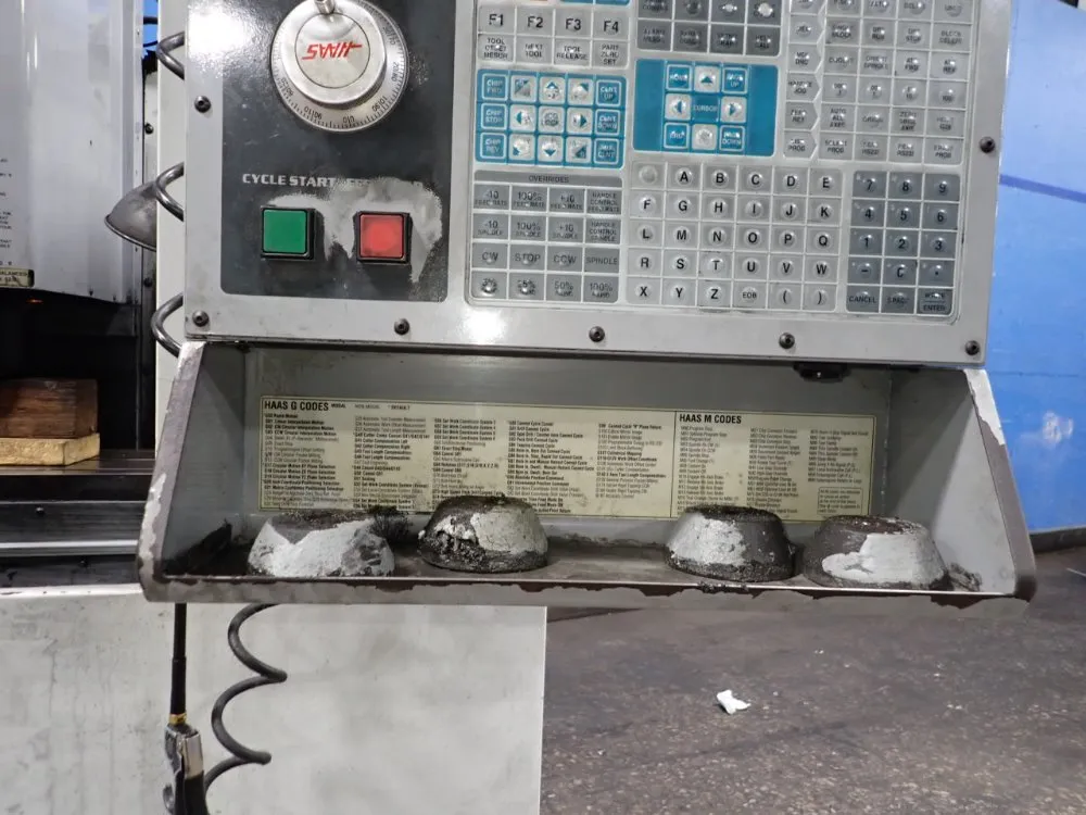 Haas 12" X 28 3/4" Cnc Vmc - Sminimill