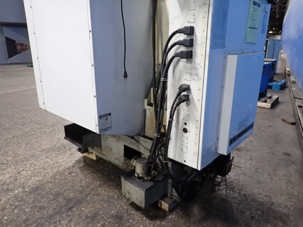 Haas 12" X 28 3/4" Cnc Vmc - Sminimill