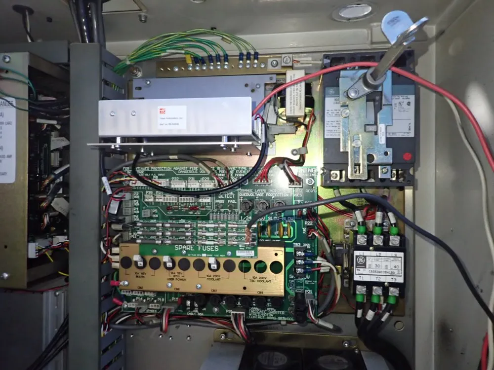 Haas 12" X 28 3/4" Cnc Vmc - Sminimill