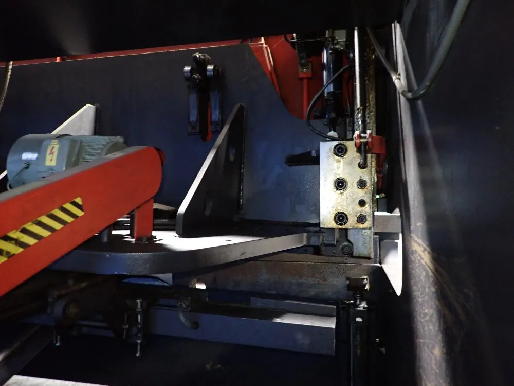 Amada .51" X 120.02" Shear - H-3013