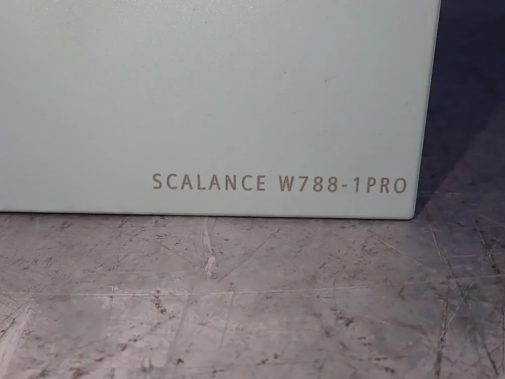 Siemens Programmable Logic Controller - 6gk5788-1aa60-2ab0