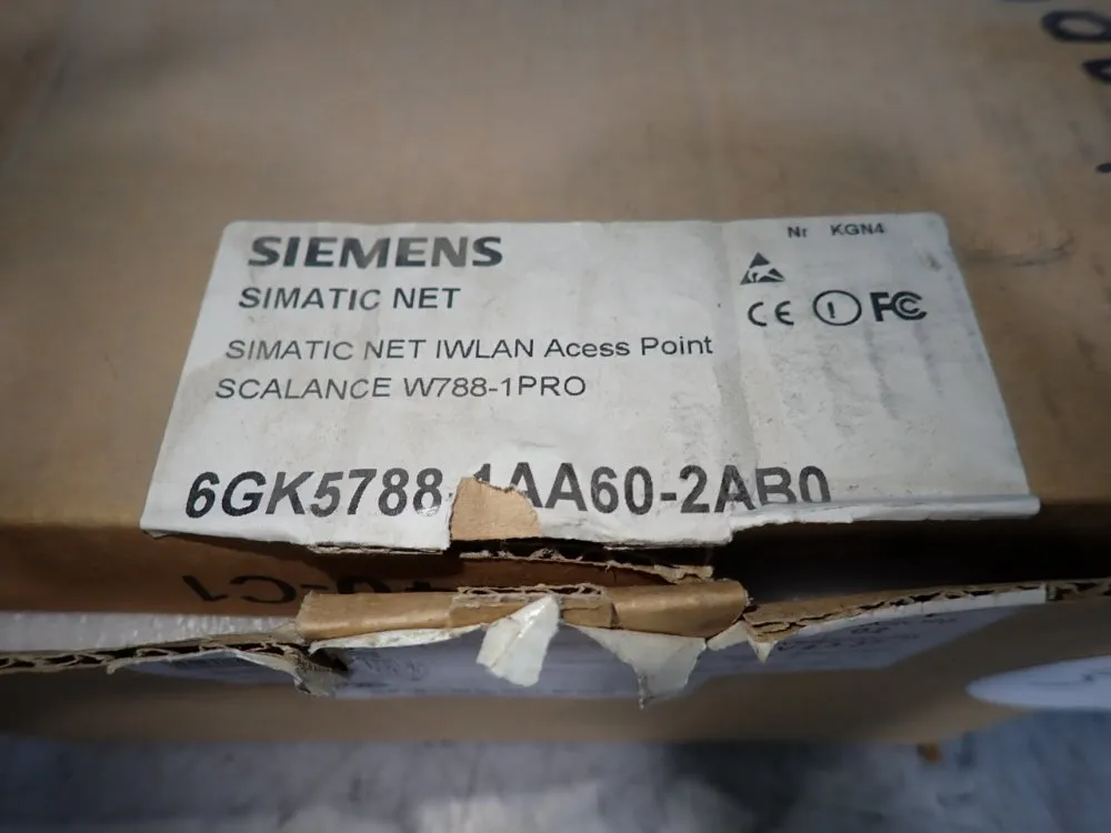 Siemens Programmable Logic Controller - 6gk5788-1aa60-2ab0