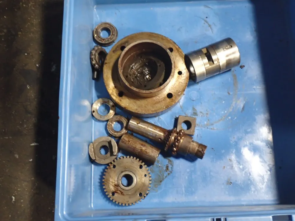 Cincinati 46" X 10" Vertical Mill - 202-10 H.v.