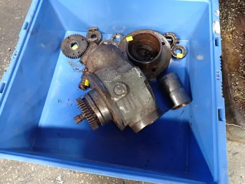 Cincinati 46" X 10" Vertical Mill - 202-10 H.v.