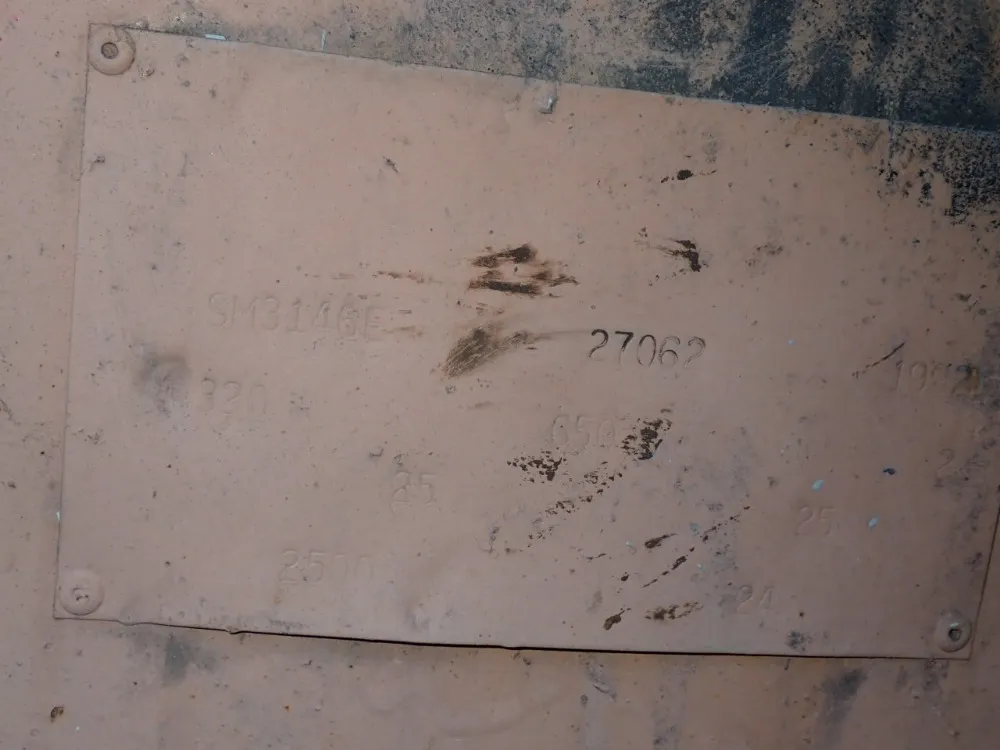 Grove Platform Lift - Sm3146e