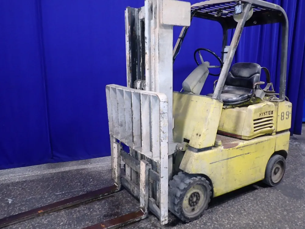 Hyster 4900 Lbs Propane Forklift - S50e