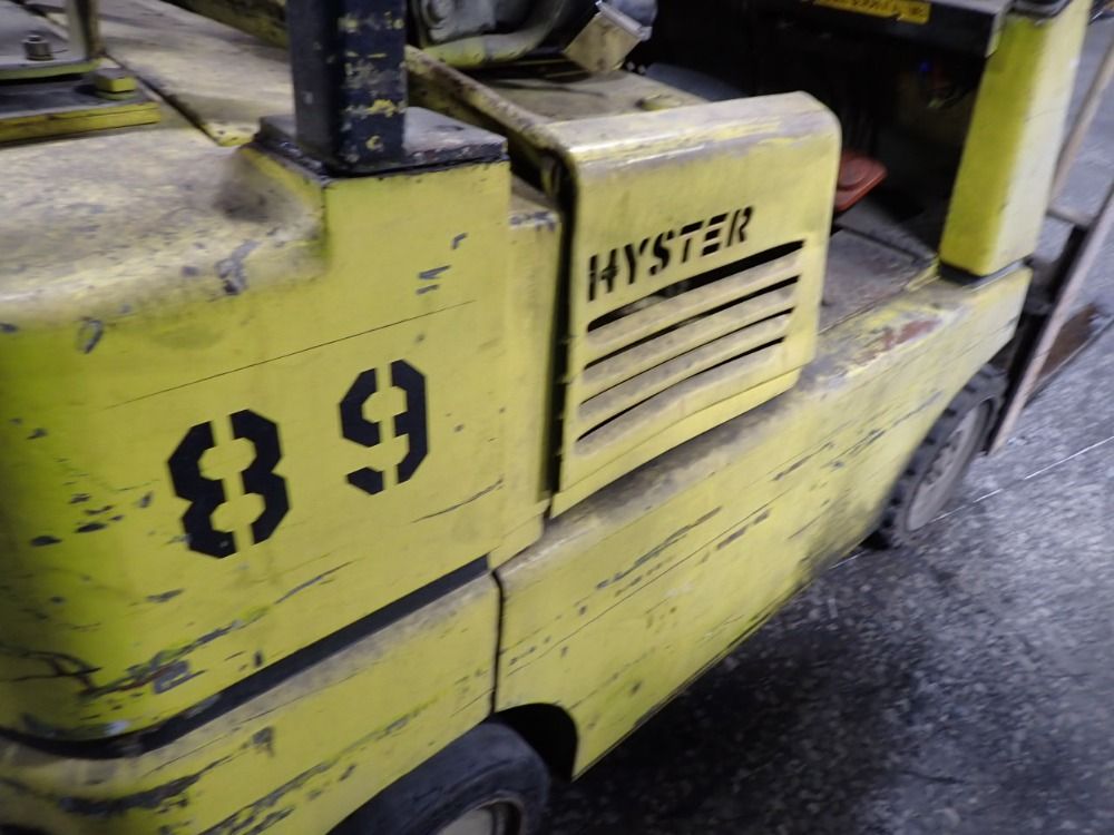 Hyster 4900 Lbs Propane Forklift - S50e