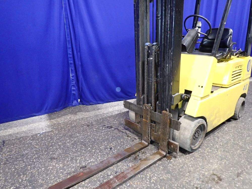 Hyster 5400 Lbs Propane Forklift - S50e