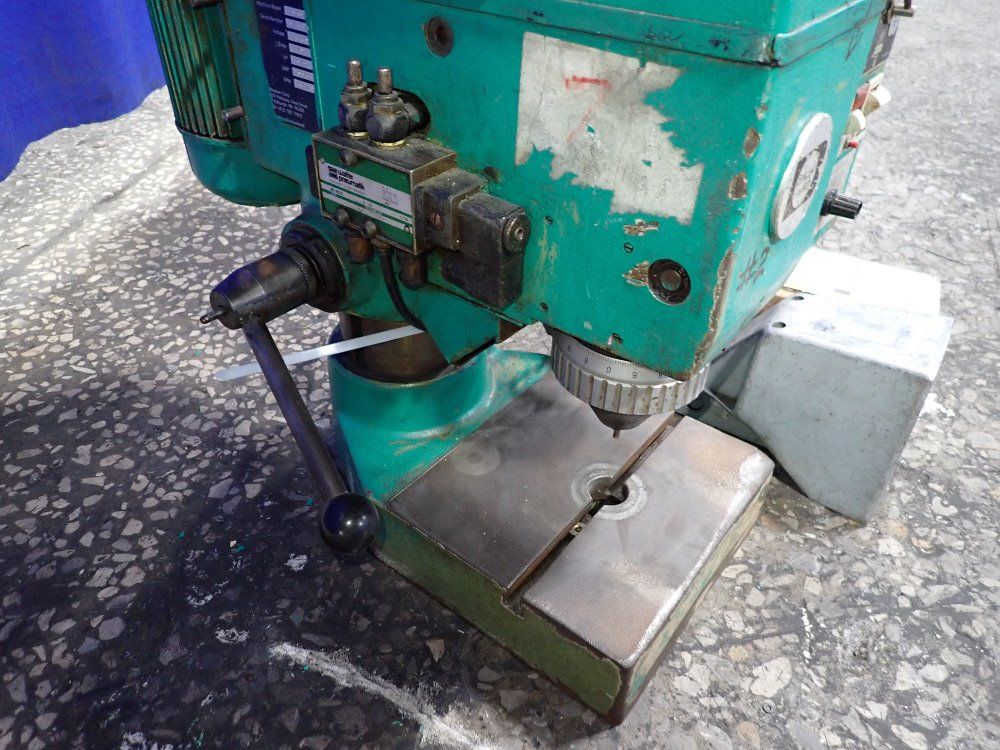 Bracker Corp Riveter - Rn 102