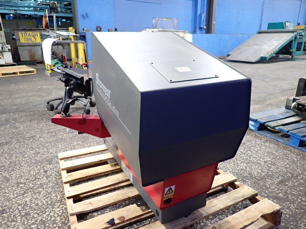 Starrett 17" Optical Comparator - He400
