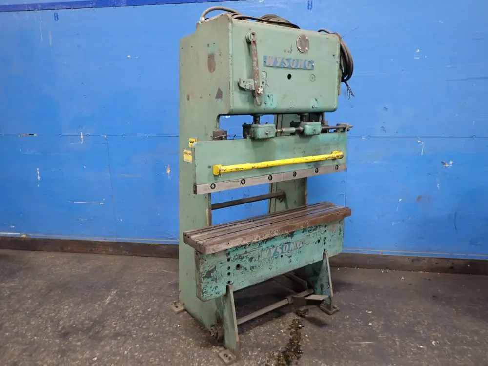 Wysong 48" Press Brake - 1548