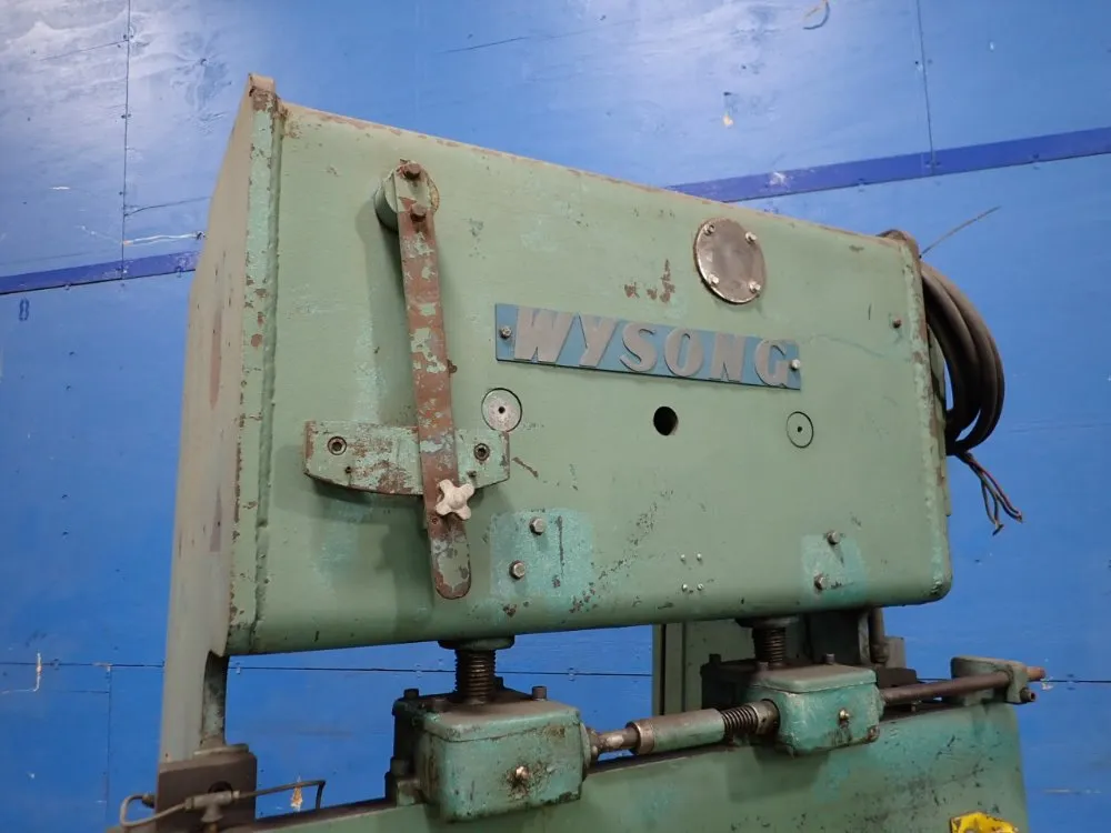 Wysong 48" Press Brake - 1548