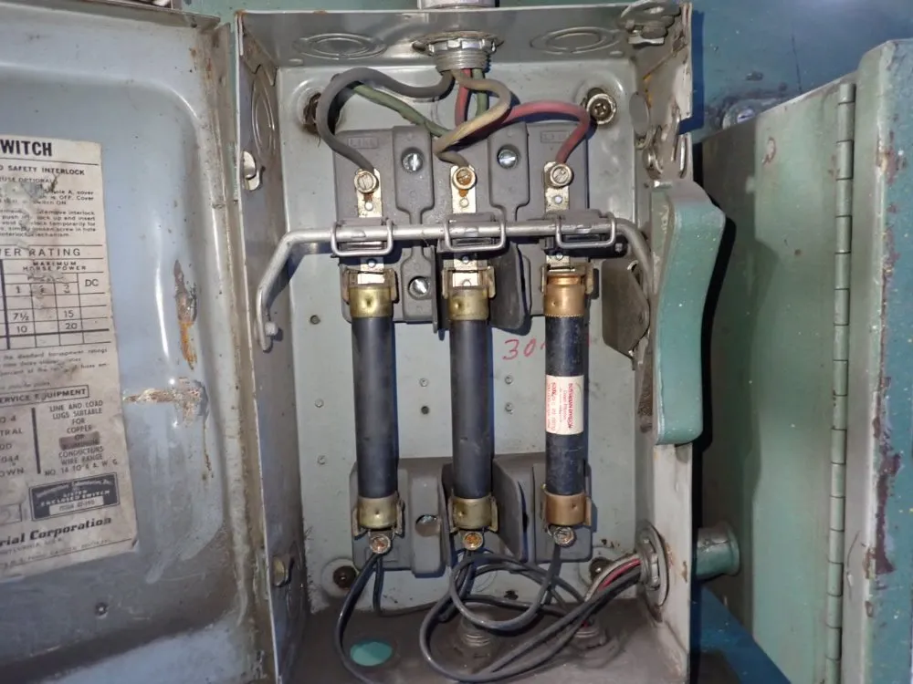 Wysong 48" Press Brake - 1548