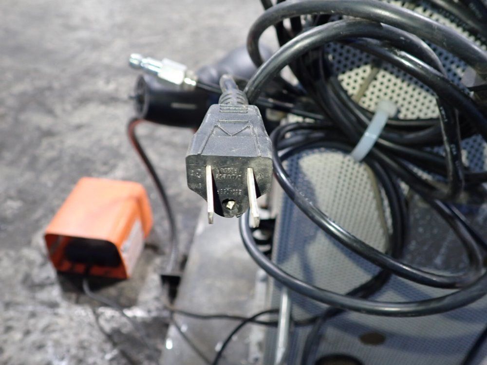 Schleuniger Crimper - Uc200