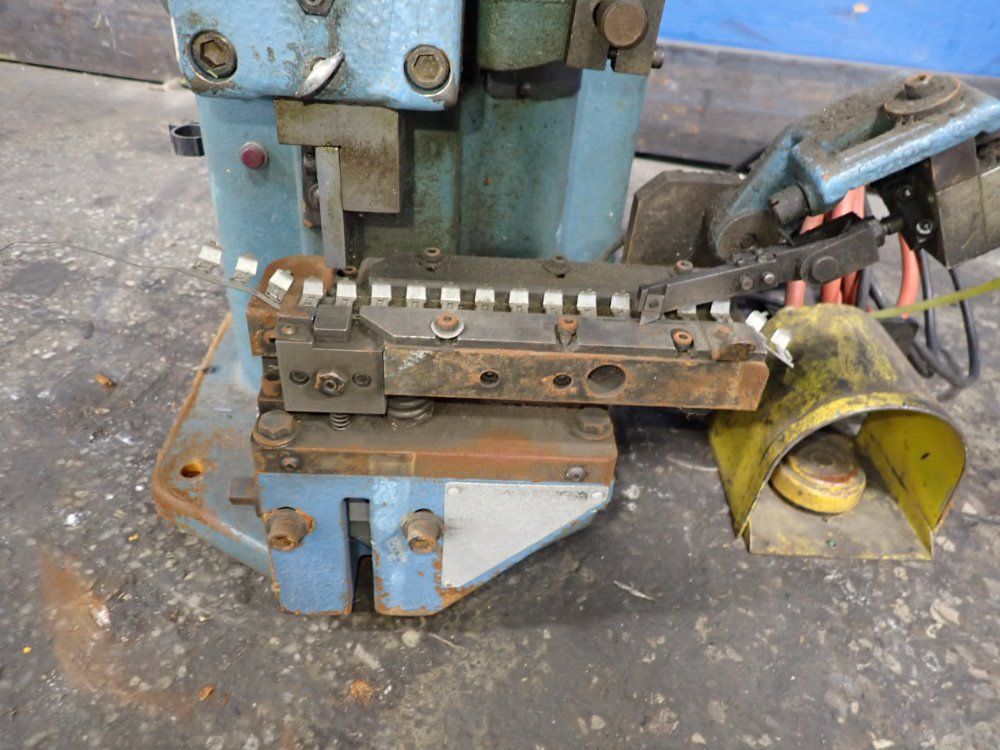 Amp Crimper - 565435-5