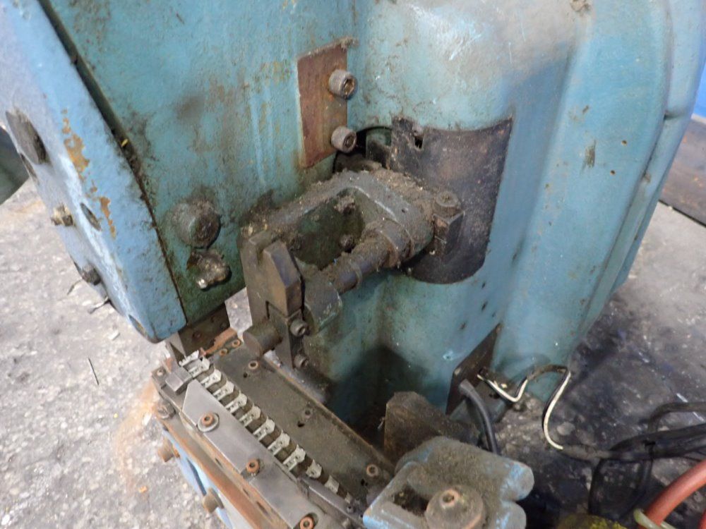 Amp Crimper - 565435-5