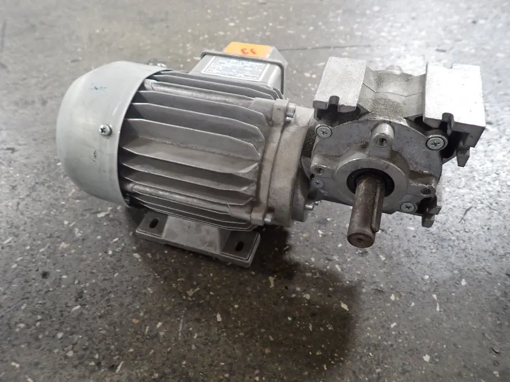 Lenze 0.8kw Motor - Ssn40-iuvap-063c22