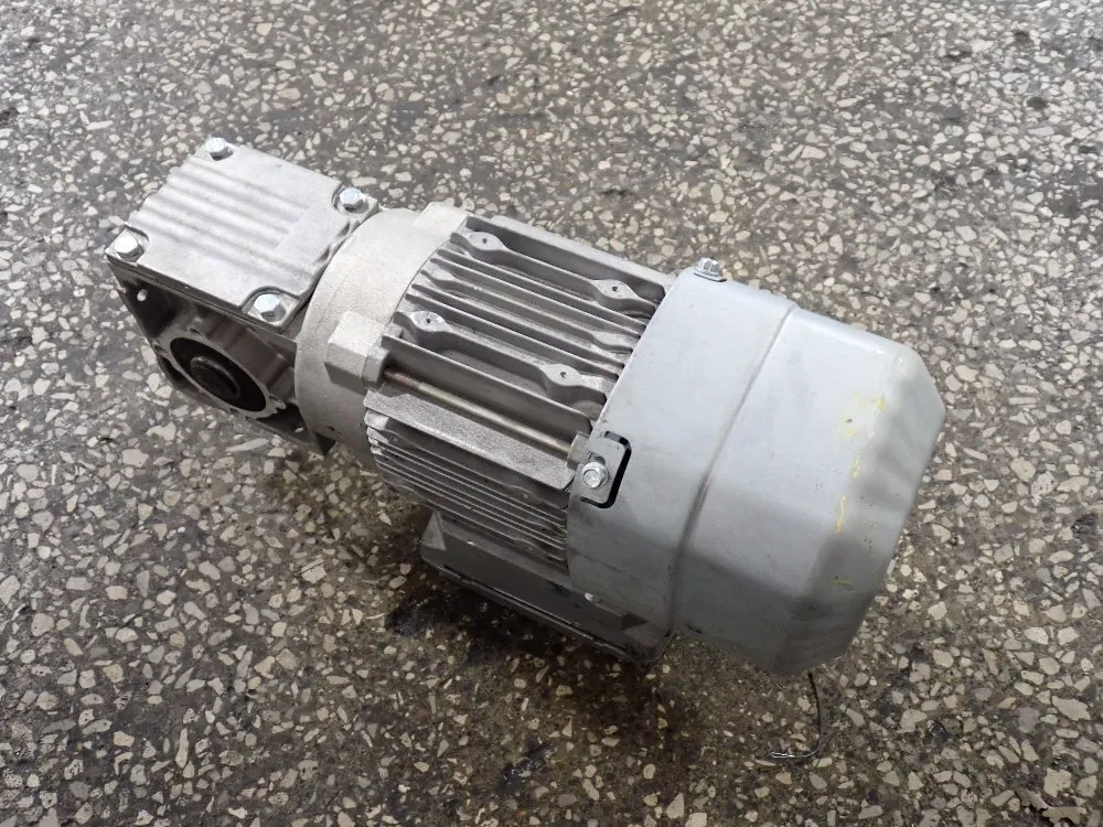 Sew 0.37 Kw Gear Drive