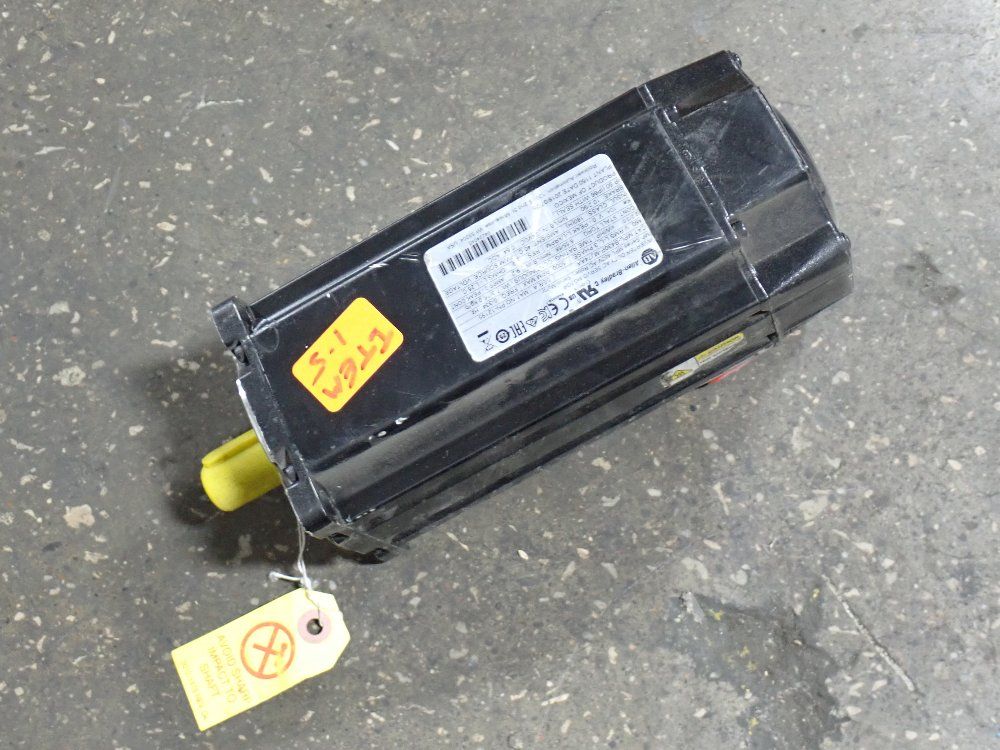 Allen-bradley 3 Hp Servo Motor - Mpl-b430p-nj74aa