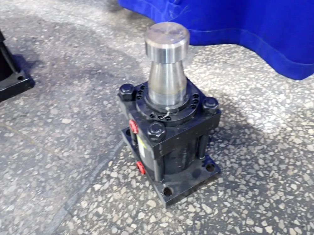 Eaton Hydraulic Cylinder