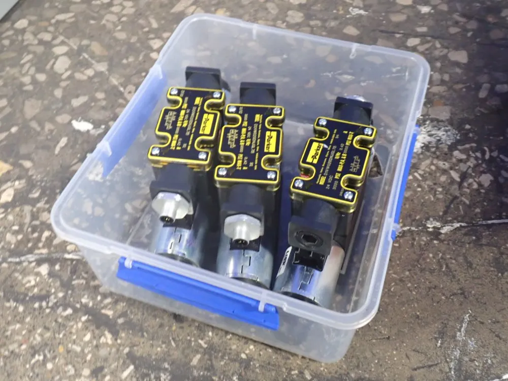 Parker Hydraulic Valve