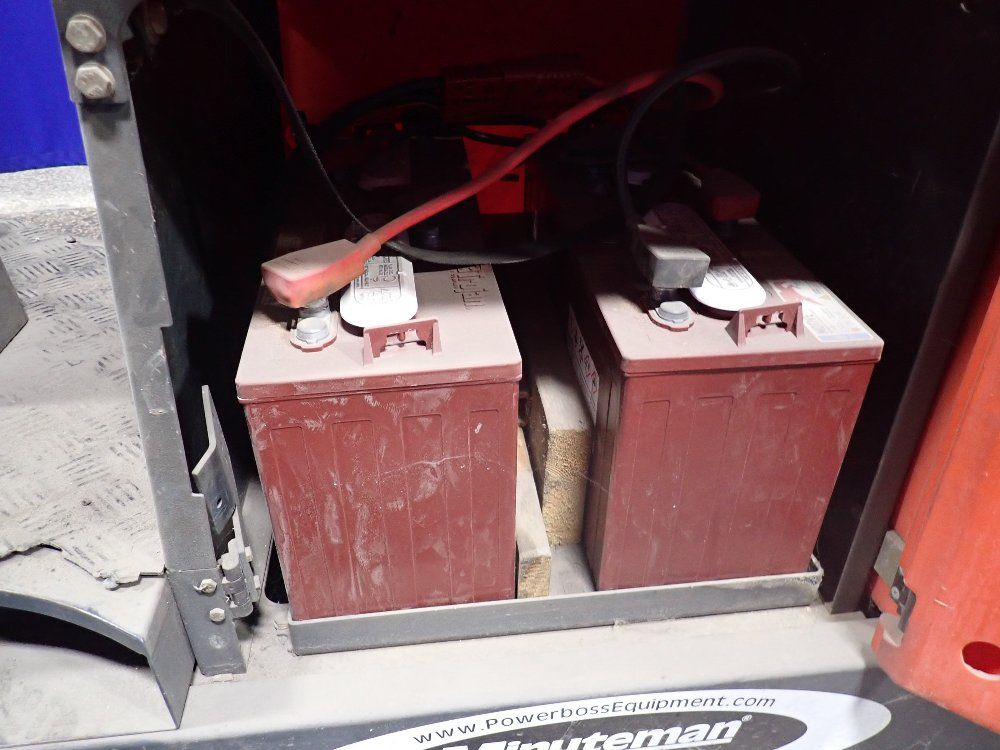 Minute Men Powerboss Electric Floor Scrubber\conveyor Belt System - Admiral 36