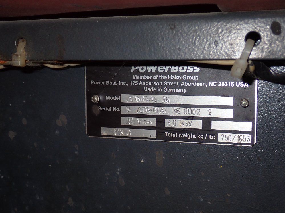 Minute Men Powerboss Electric Floor Scrubber\conveyor Belt System - Admiral 36