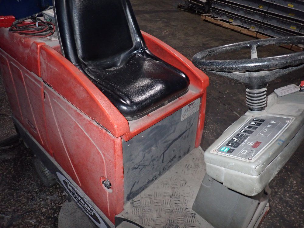 Minute Men Powerboss Electric Floor Scrubber\conveyor Belt System - Admiral 36