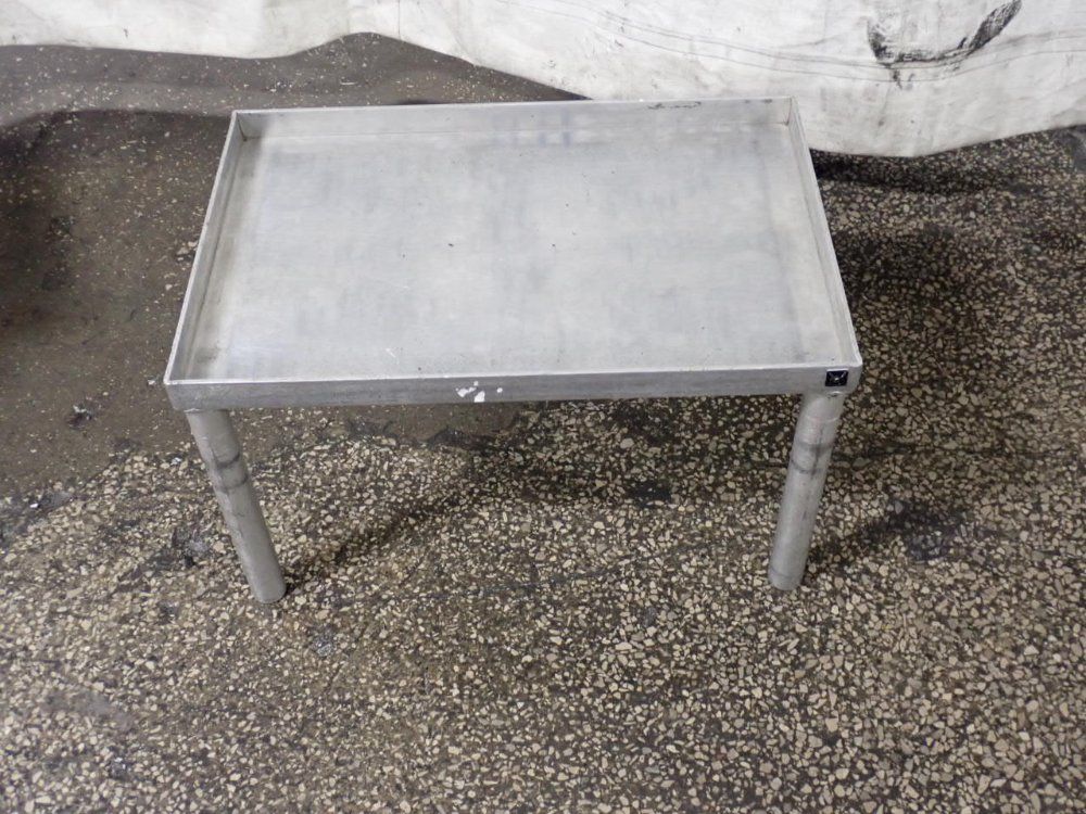 16"x24"x14" Aluminum Stand
