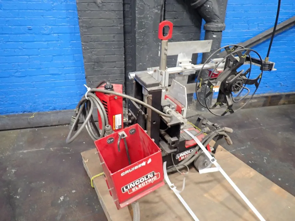 Lincoln Electric Cruiser Submerged Arc Welding Tractor - Cruiser U3048-1