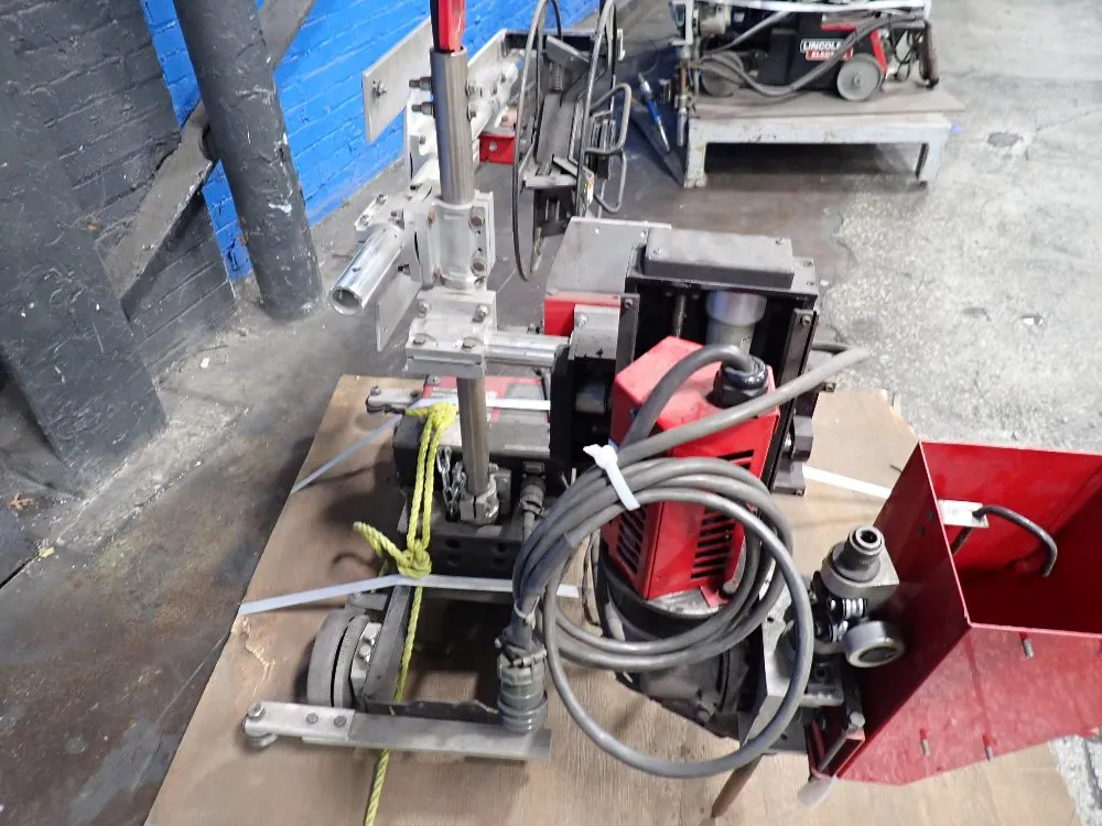 Lincoln Electric Cruiser Submerged Arc Welding Tractor - Cruiser U3048-1