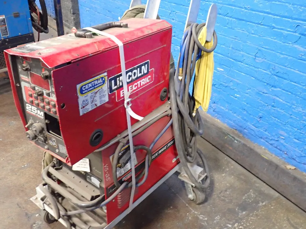 Lincoln Electric 350a Welder - Power Wave 355m