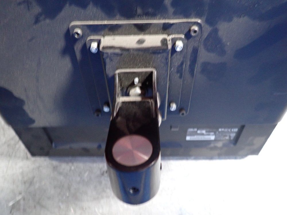 Asus 15x12 Monitor - Vb195