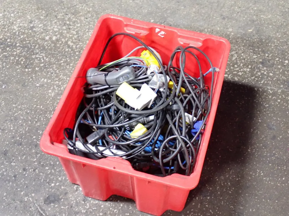 CABLES AND CONNECTIONS