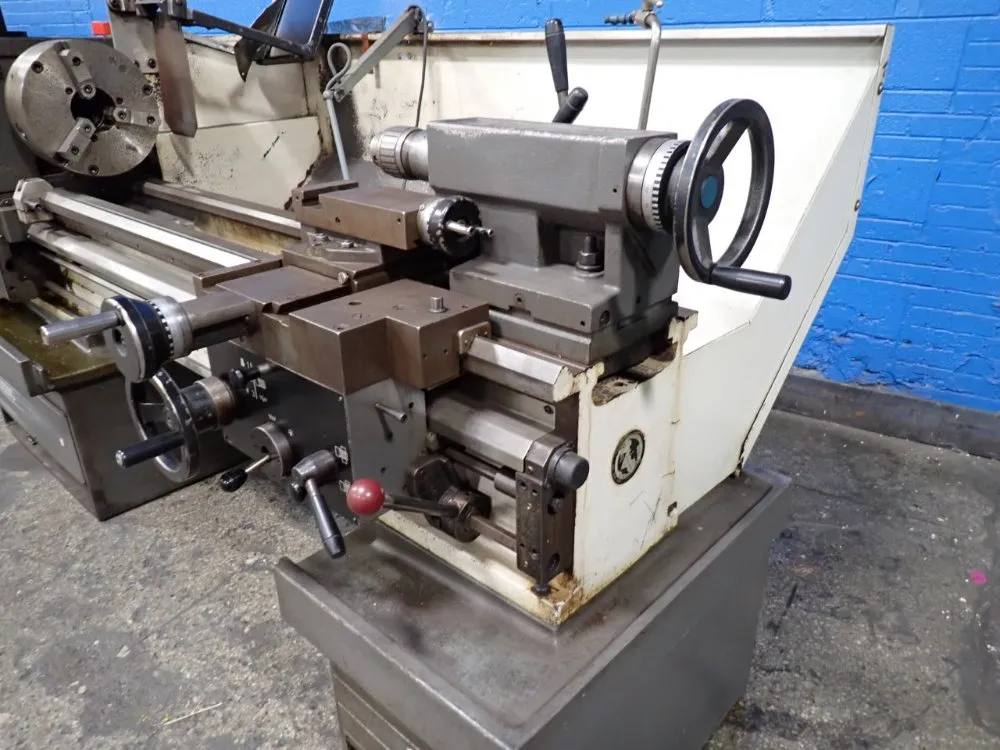 The Colchester Lathe Lathe - 15
