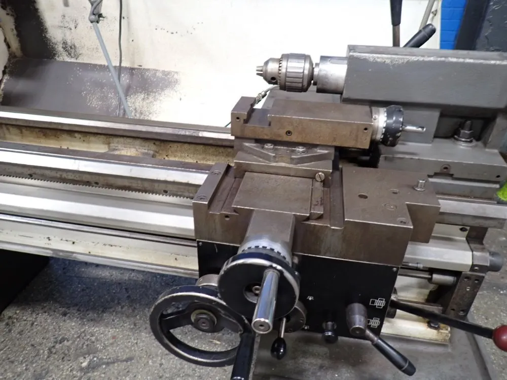 The Colchester Lathe Lathe - 15