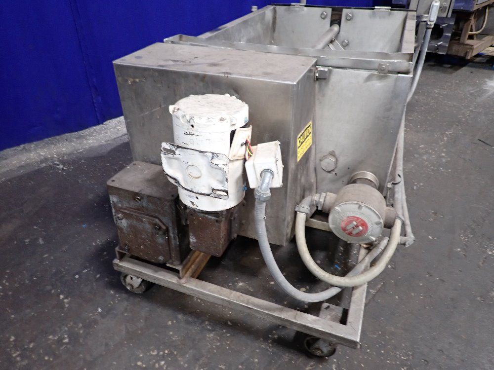 26 1/2" X 37 1/2" Mixer