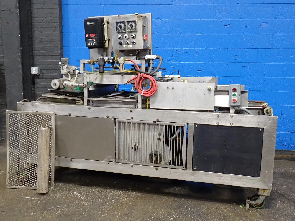 PACKAGING MACHINE 