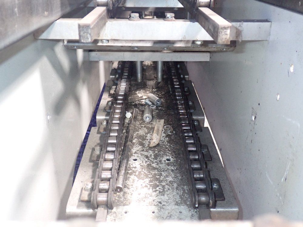  Enclosed Conveyor