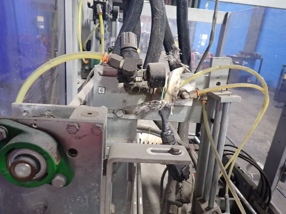 Bosch Forming Machine - 840 Carton Closer