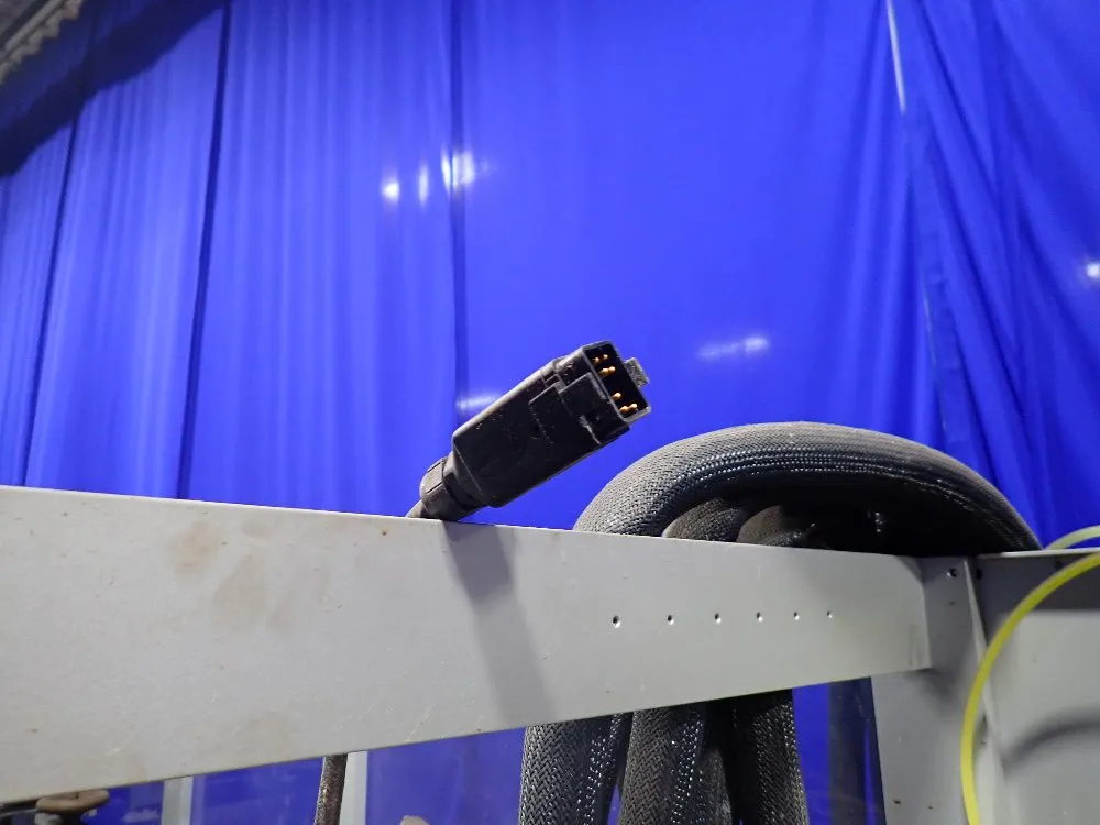 Bosch Forming Machine - 840 Carton Closer