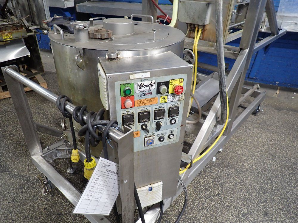 Savage Bros Co. Icing Machine - 133 Thch