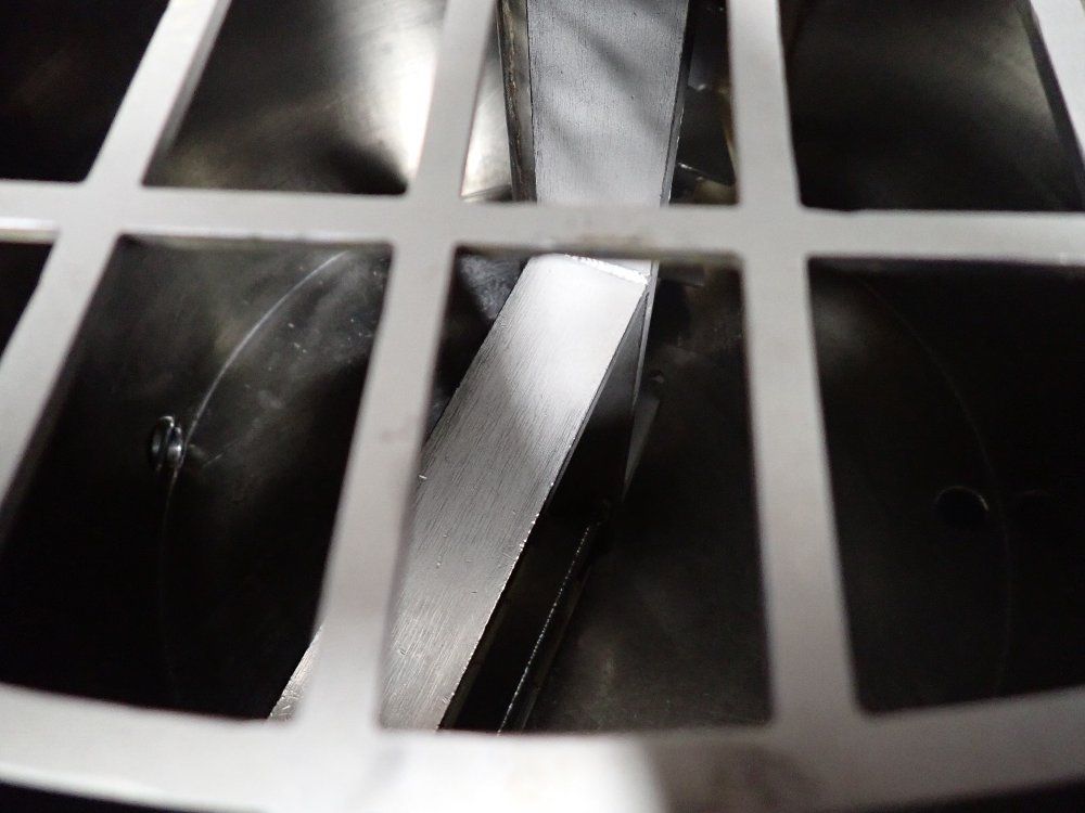 Savage Bros Co. Icing Machine - 133 Thch