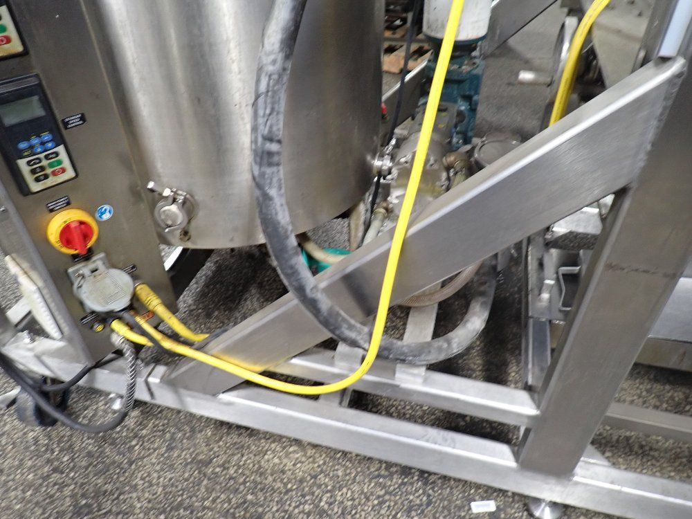 Savage Bros Co. Icing Machine - 133 Thch