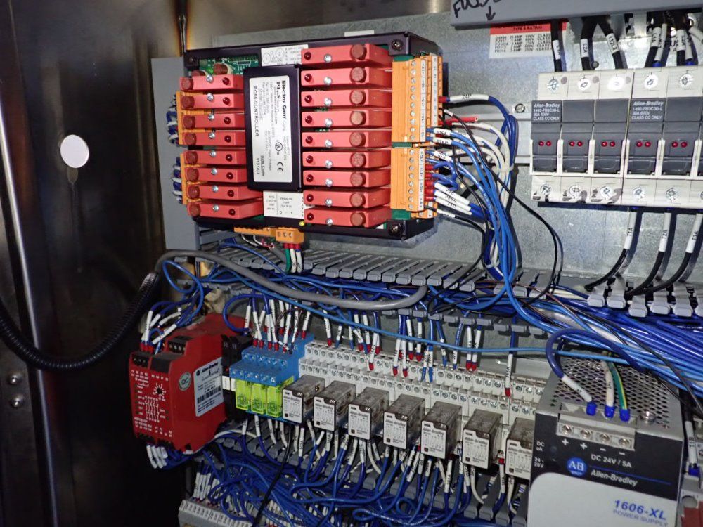 Klikok Woodman Feeder - Genesis-nordson