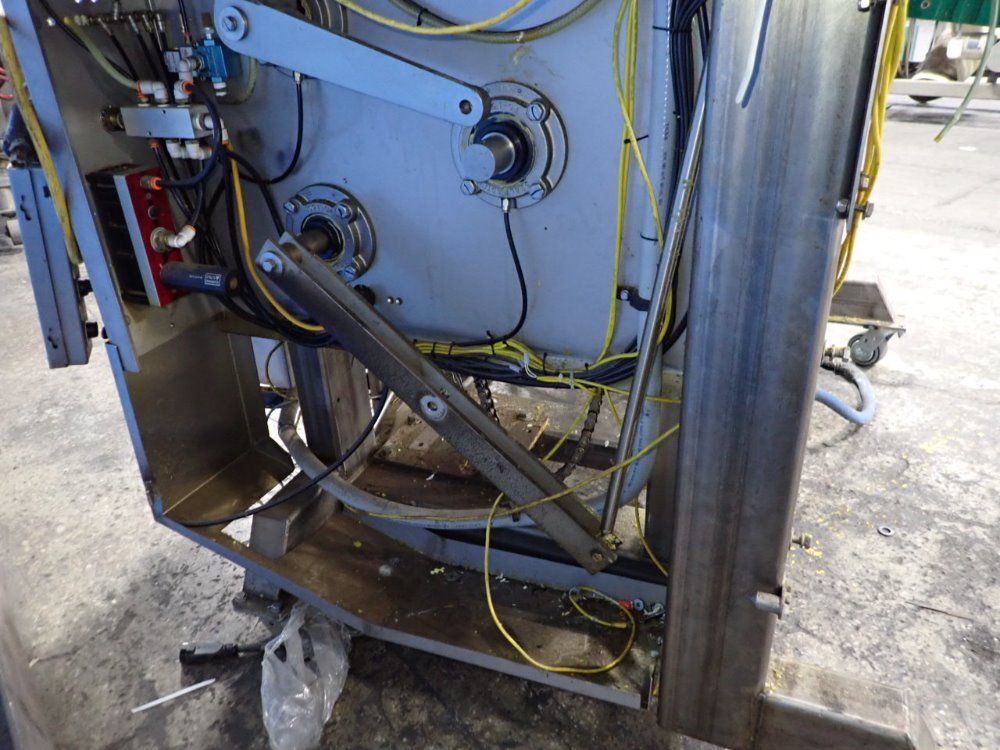 Klikok Woodman Feeder - Genesis-nordson